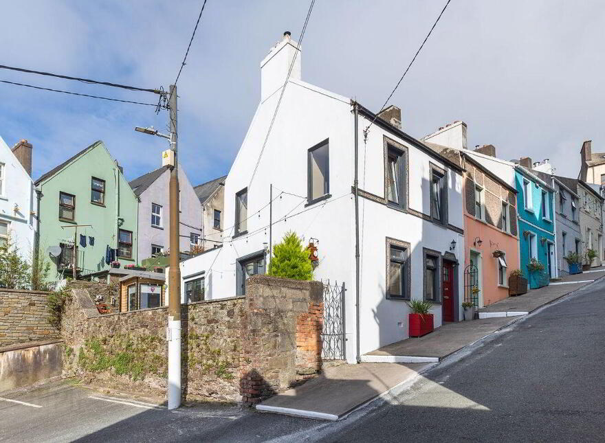 12 Lower Midleton Street, Cobh, P24XR83