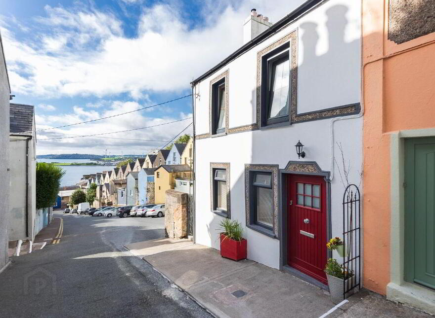 12 Lower Midleton Street, Cobh, P24XR83