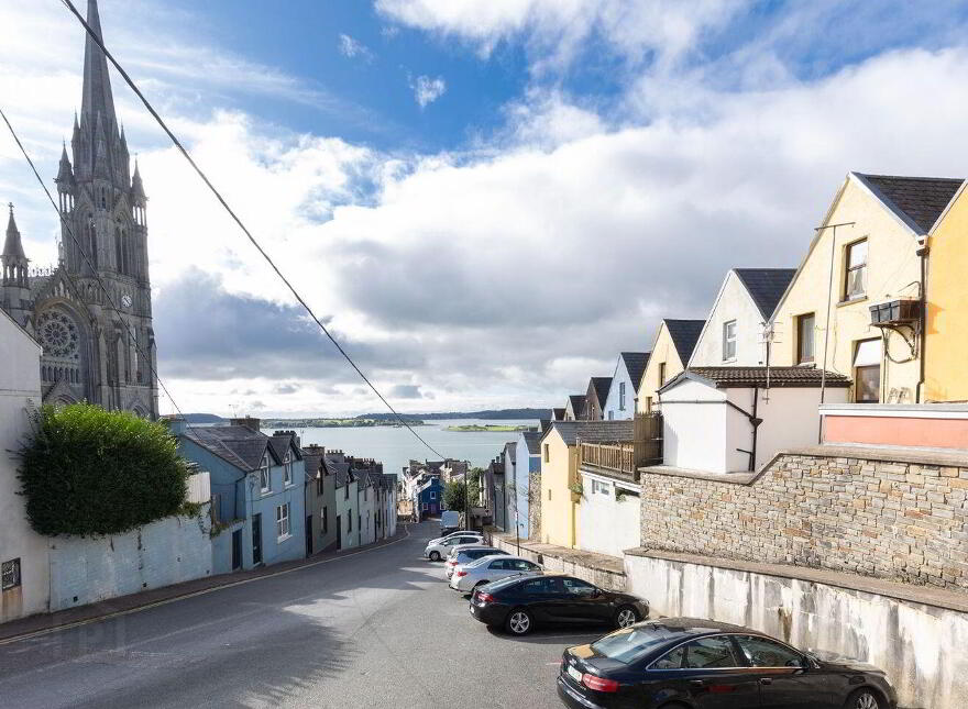 12 Lower Midleton Street, Cobh, P24XR83