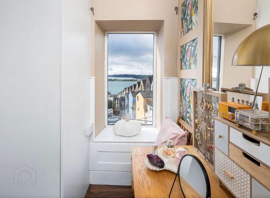 12 Lower Midleton Street, Cobh, P24XR83