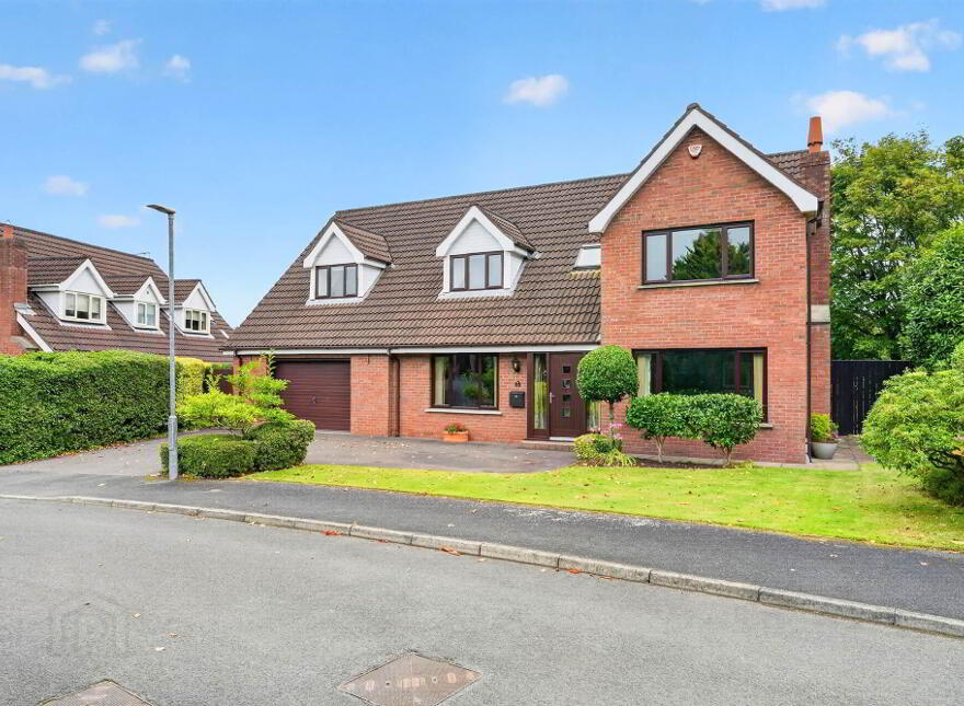 13 Gowan Heights, Dunmurry, Belfast, BT17 9LZ