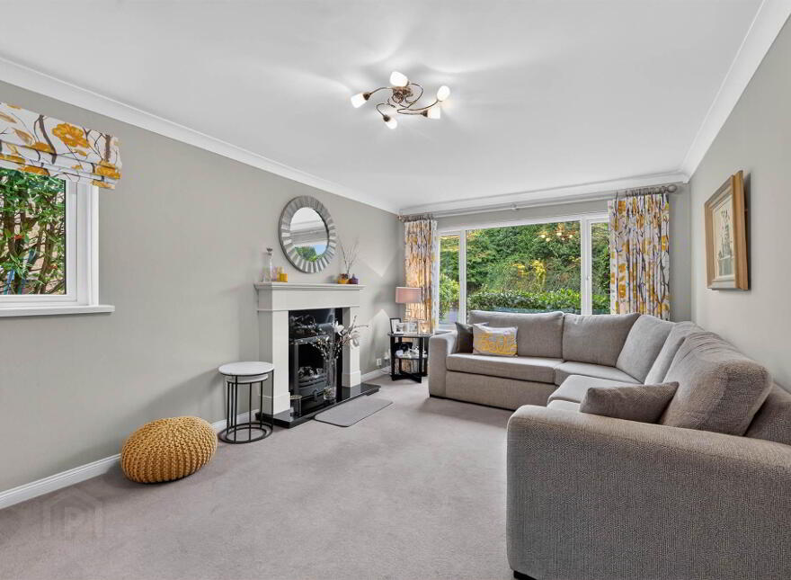 13 Gowan Heights, Dunmurry, Belfast, BT17 9LZ