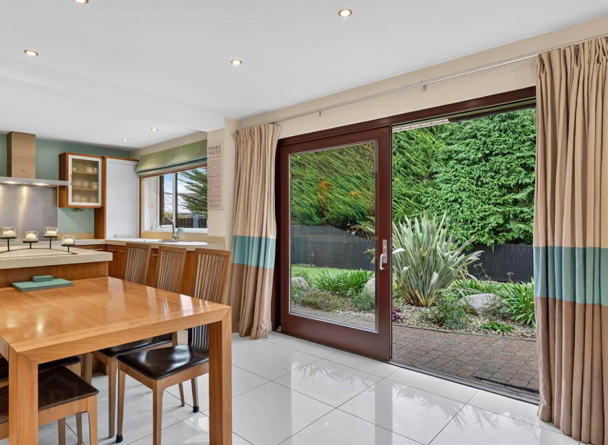 13 Gowan Heights, Dunmurry, Belfast, BT17 9LZ