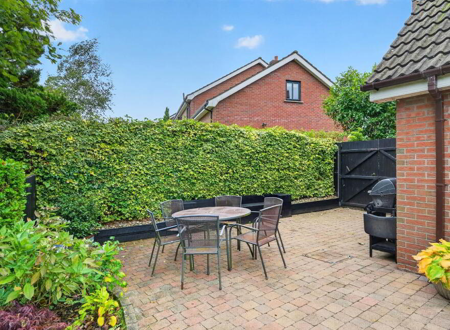 13 Gowan Heights, Dunmurry, Belfast, BT17 9LZ