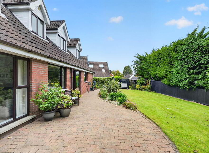 13 Gowan Heights, Dunmurry, Belfast, BT17 9LZ