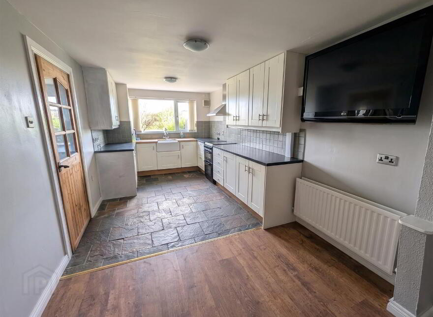 12 Isle Of Shinney Walk, Ballynahinch, BT24 8DF
