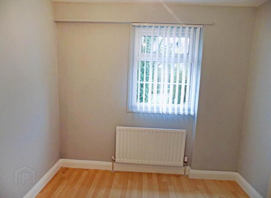 32 Glenwood Park, Dunmurry, Belfast, BT17 9DT