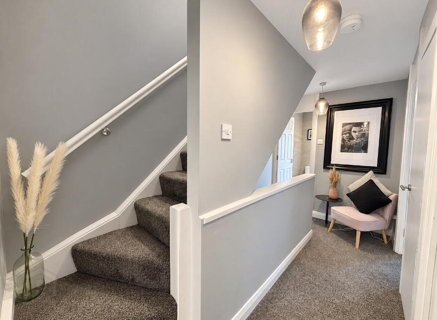 32 Glenwood Park, Dunmurry, Belfast, BT17 9DT