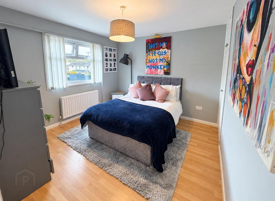 32 Glenwood Park, Dunmurry, Belfast, BT17 9DT