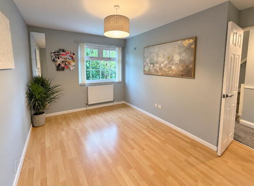 32 Glenwood Park, Dunmurry, Belfast, BT17 9DT