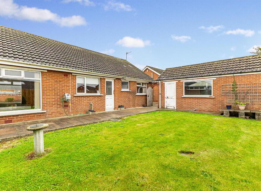 6 Dermott Crescent, Comber, Newtownards, BT23 5LJ