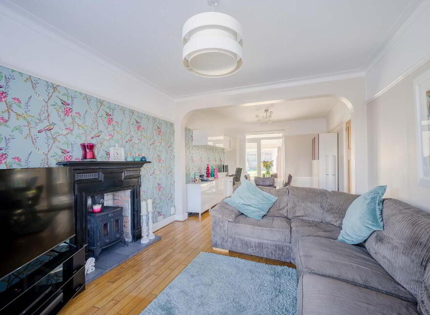 58 Ladas Drive, Belfast, BT6 9FT