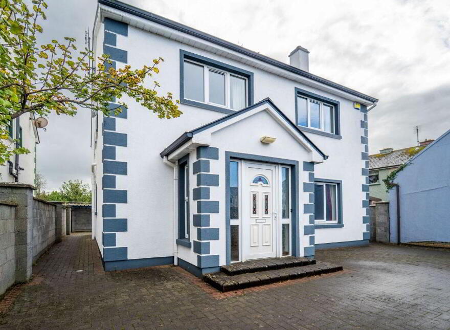 Watson's Lane, Ballinrobe, F31V597