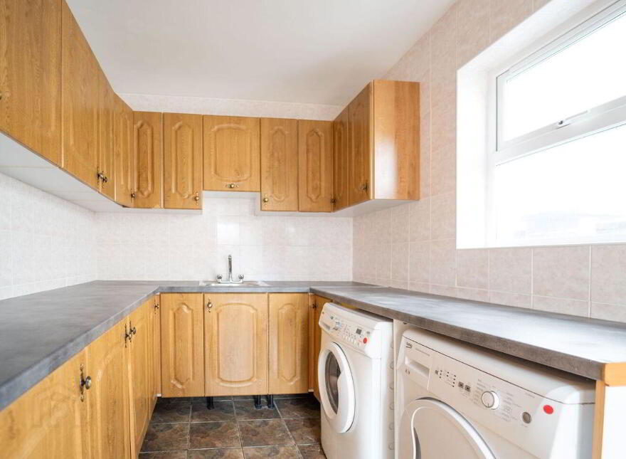 Watson's Lane, Ballinrobe, F31V597