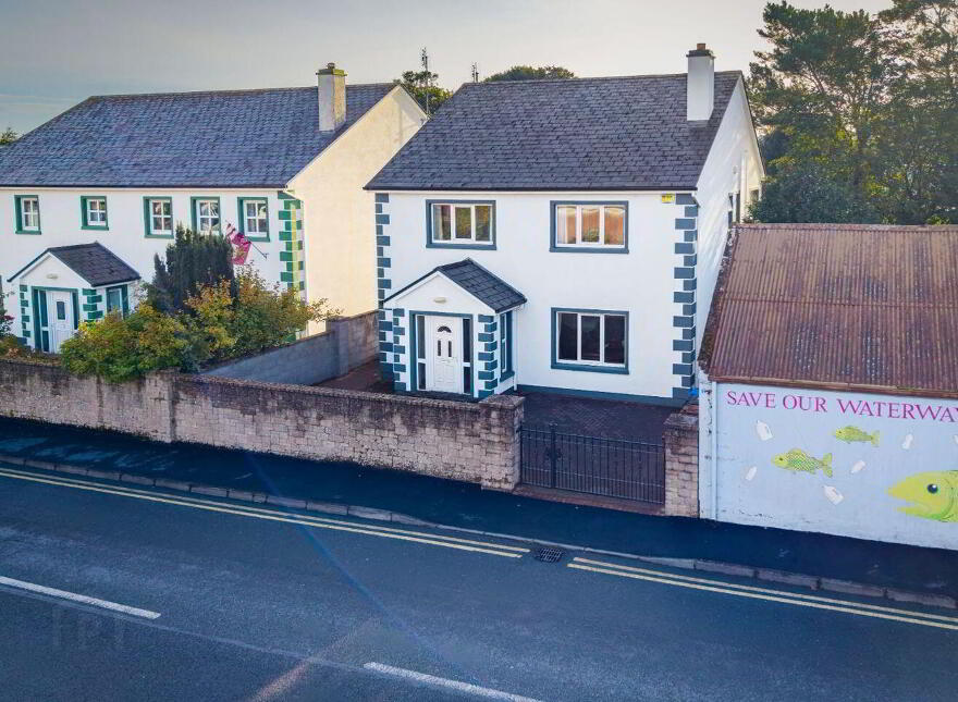 Watson's Lane, Ballinrobe, F31V597