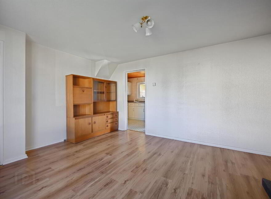 61 De Wind Drive, Comber, Newtownards, BT23 5BN