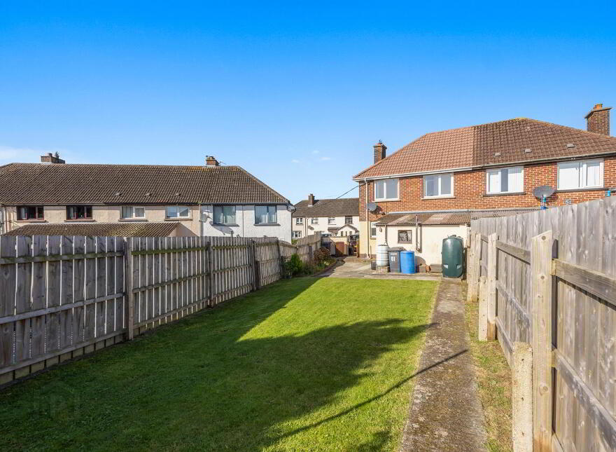 61 De Wind Drive, Comber, Newtownards, BT23 5BN