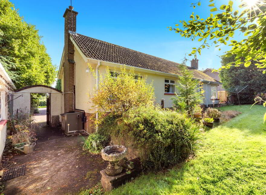 'Shantara', 28 Cadger Road, Carryduff, Belfast, BT8 8AU