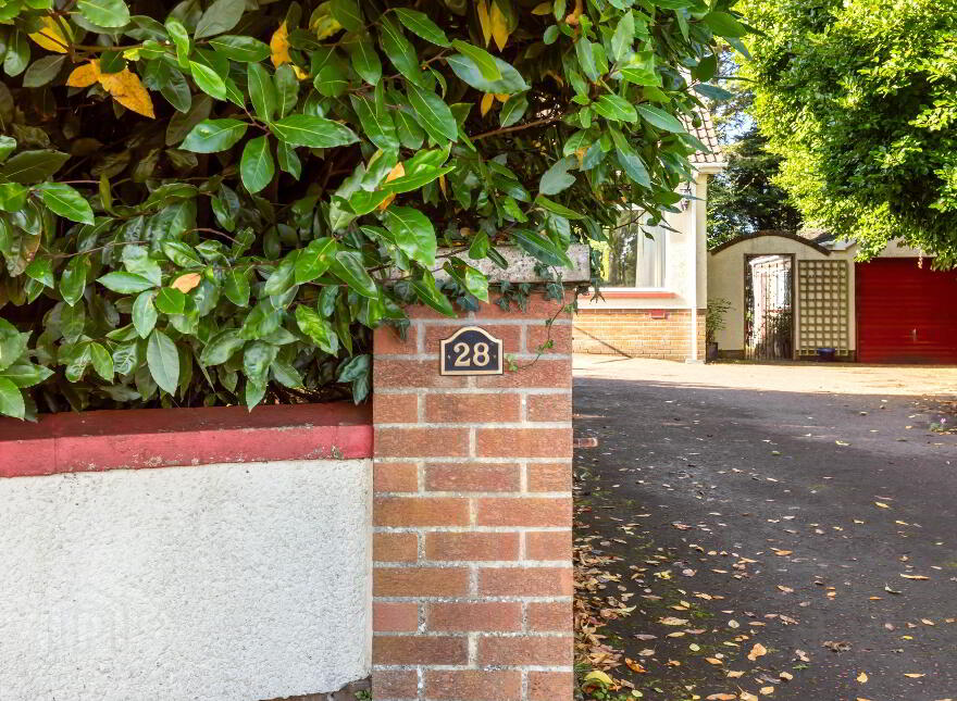 'Shantara', 28 Cadger Road, Carryduff, Belfast, BT8 8AU