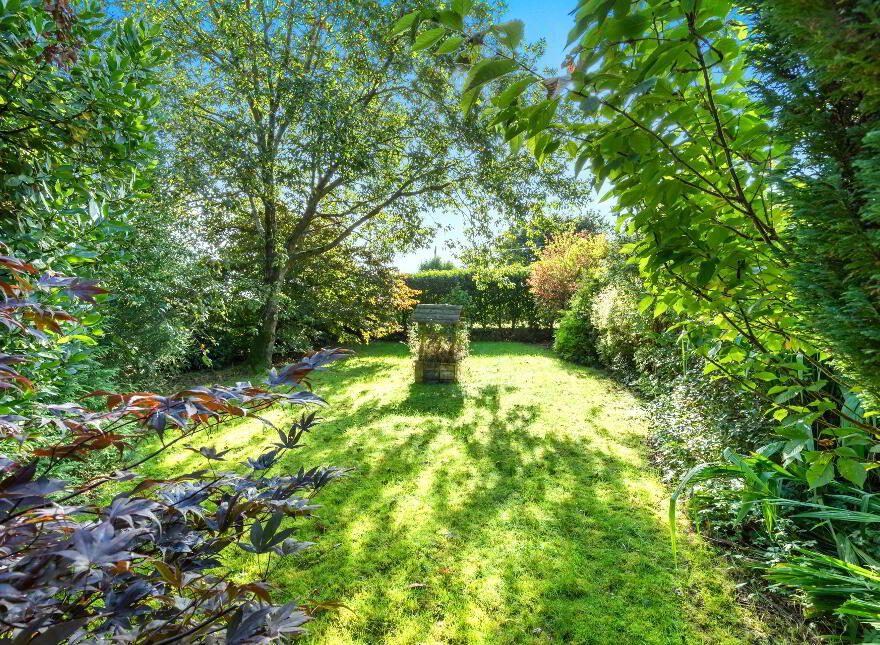 'Shantara', 28 Cadger Road, Carryduff, Belfast, BT8 8AU