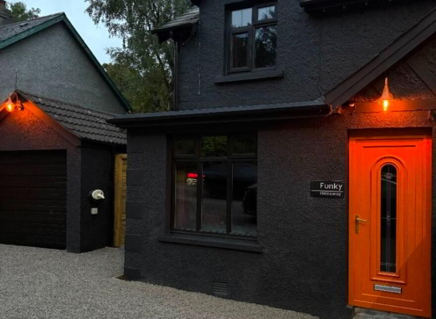27 Rathgael Road, Bangor, BT19 1RW
