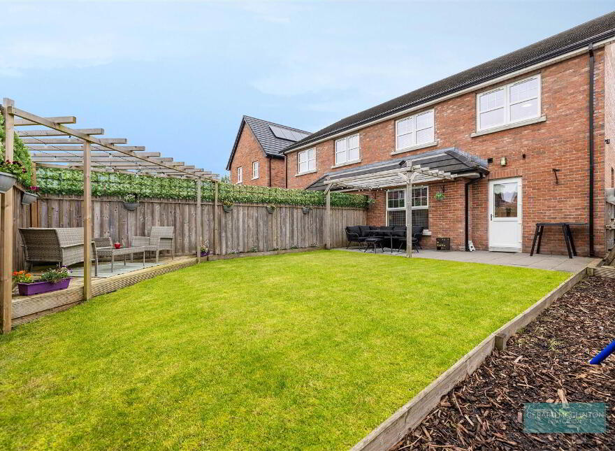 11 Sir Richard Wallace Manor, Lisburn, BT28 3YW