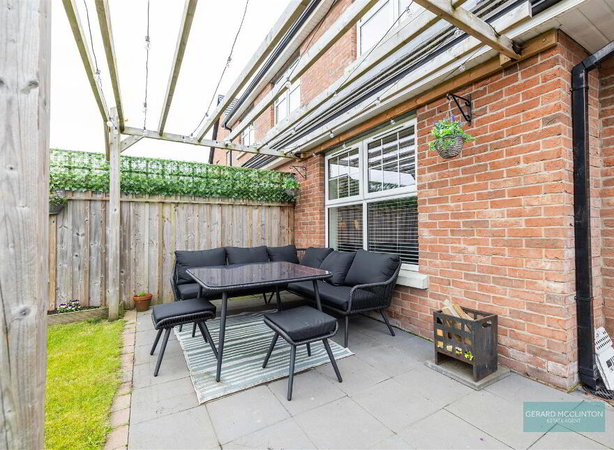 11 Sir Richard Wallace Manor, Lisburn, BT28 3YW