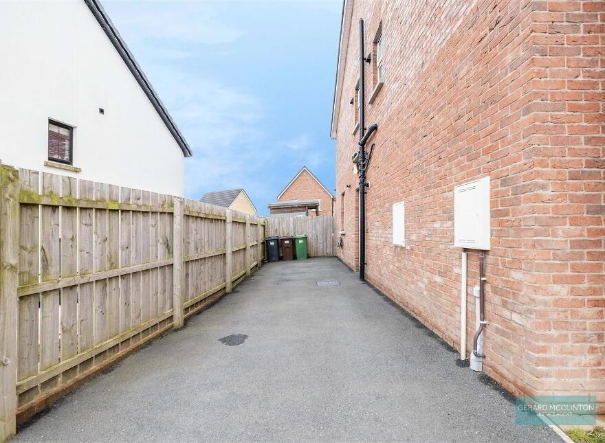 11 Sir Richard Wallace Manor, Lisburn, BT28 3YW
