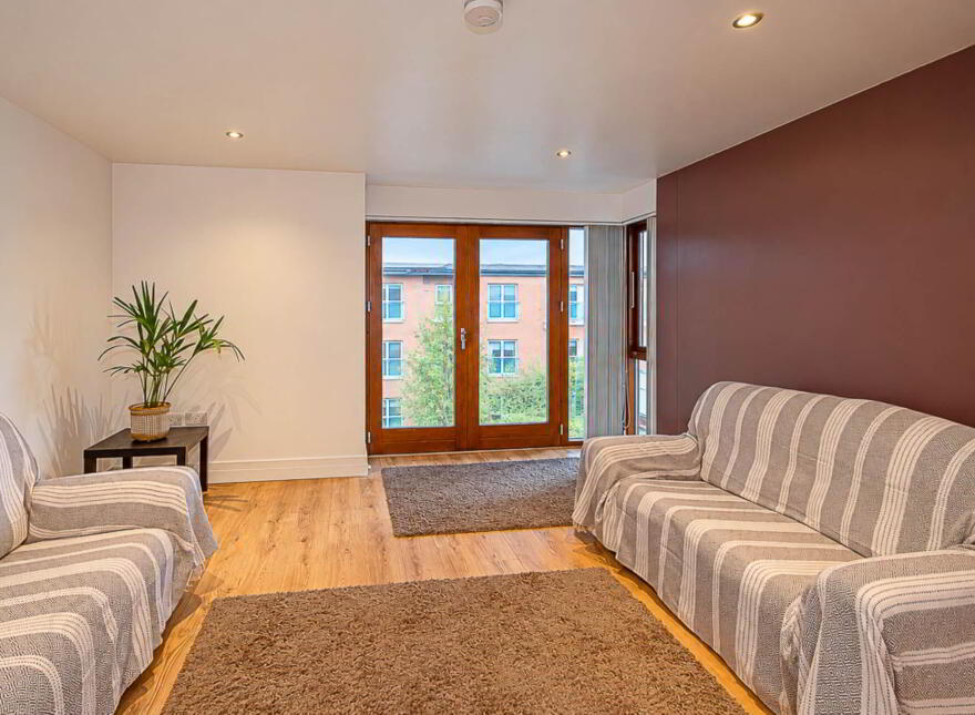 31 James Clow, 11 Princes Dock Street, Belfast, BT1 3DS