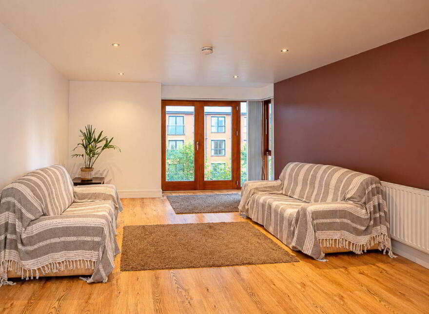 31 James Clow, 11 Princes Dock Street, Belfast, BT1 3DS