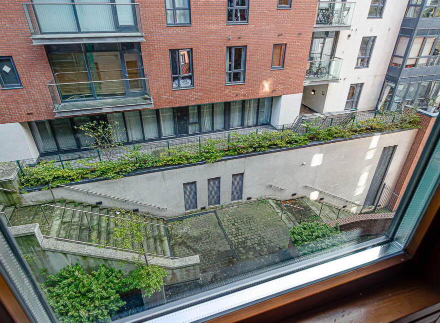 31 James Clow, 11 Princes Dock Street, Belfast, BT1 3DS