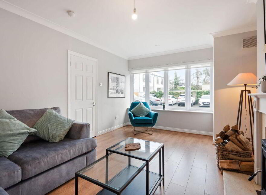 5 Sandyford Village, Sandyford, Dublin 18, D18V660