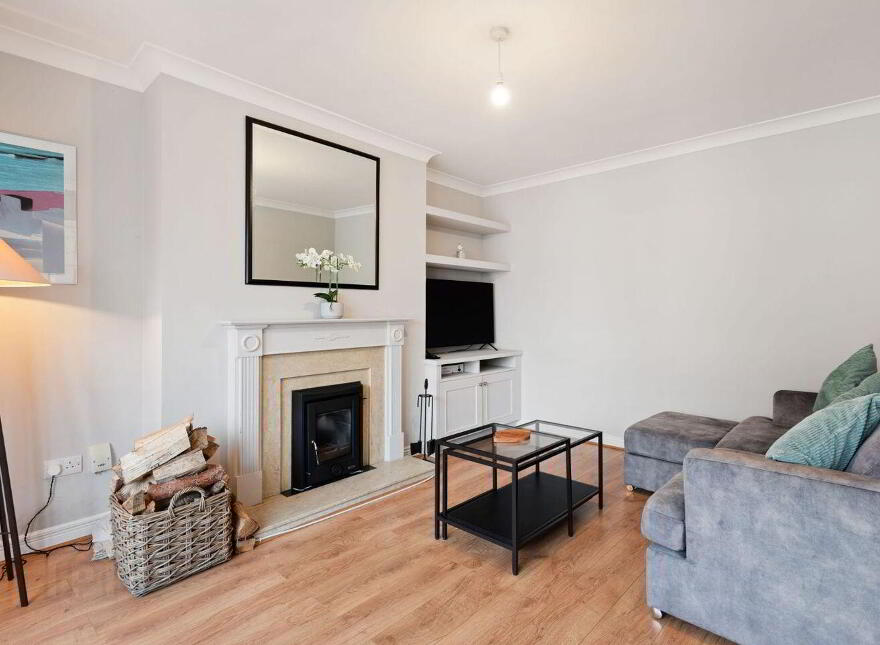5 Sandyford Village, Sandyford, Dublin 18, D18V660