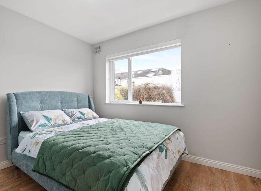 5 Sandyford Village, Sandyford, Dublin 18, D18V660