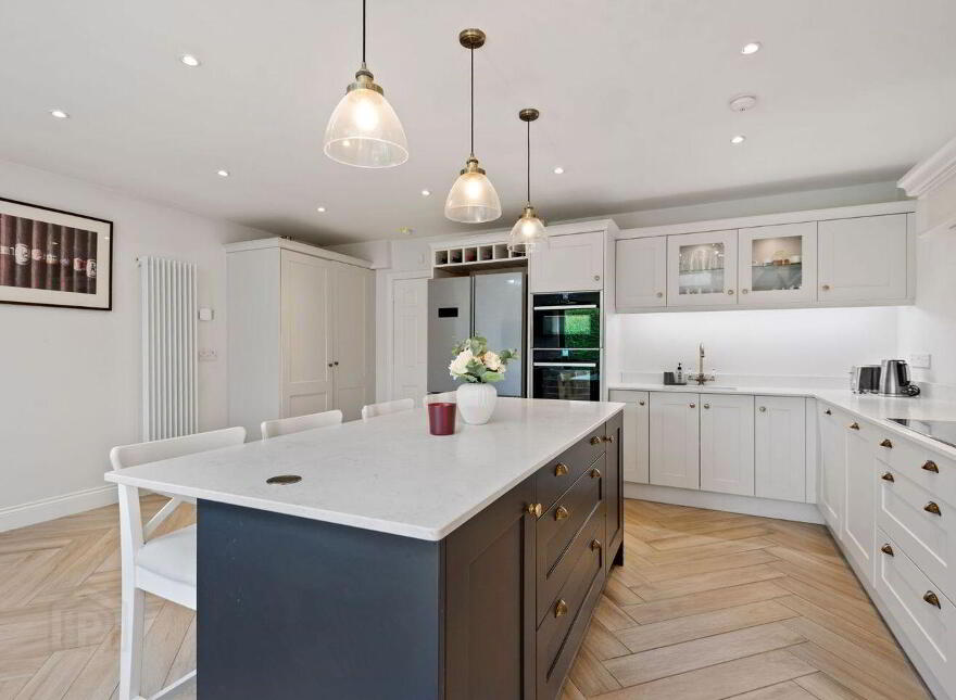 5 Sandyford Village, Sandyford, Dublin 18, D18V660
