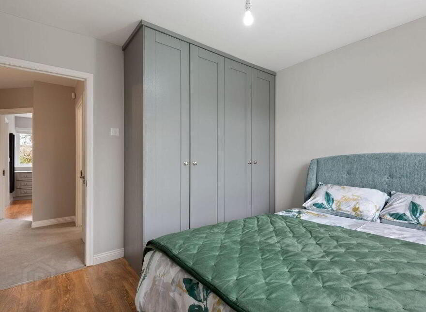 5 Sandyford Village, Sandyford, Dublin 18, D18V660
