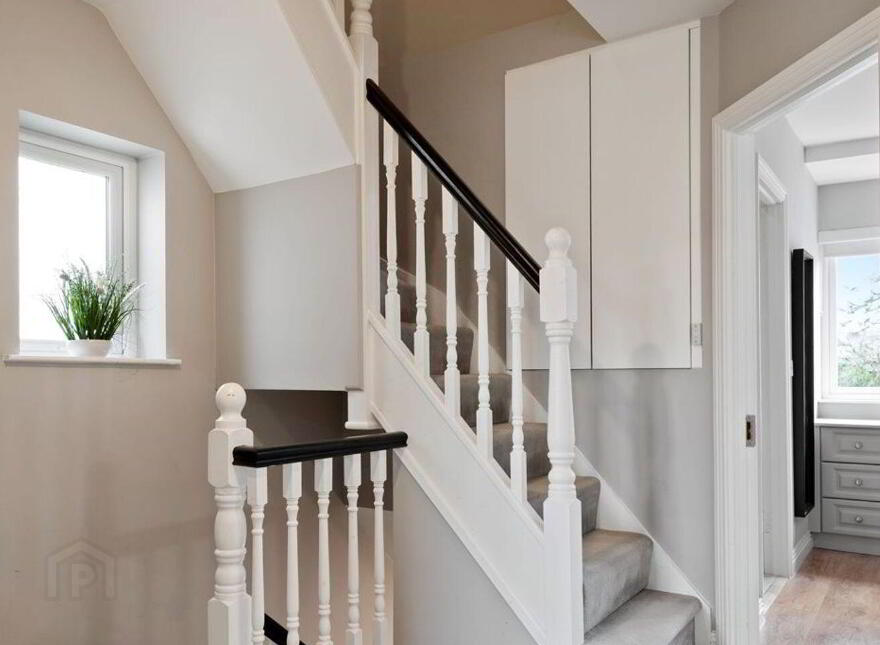 5 Sandyford Village, Sandyford, Dublin 18, D18V660