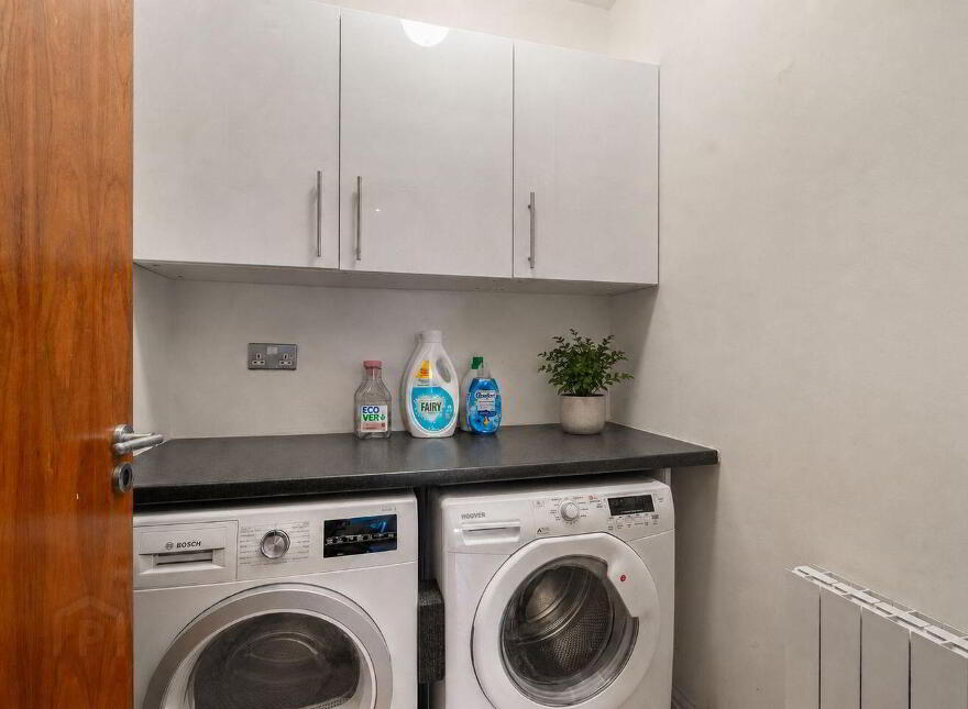 91 The Crescent, Carrickmines Manor, Carrickmines, Carrickmines, D18FR63