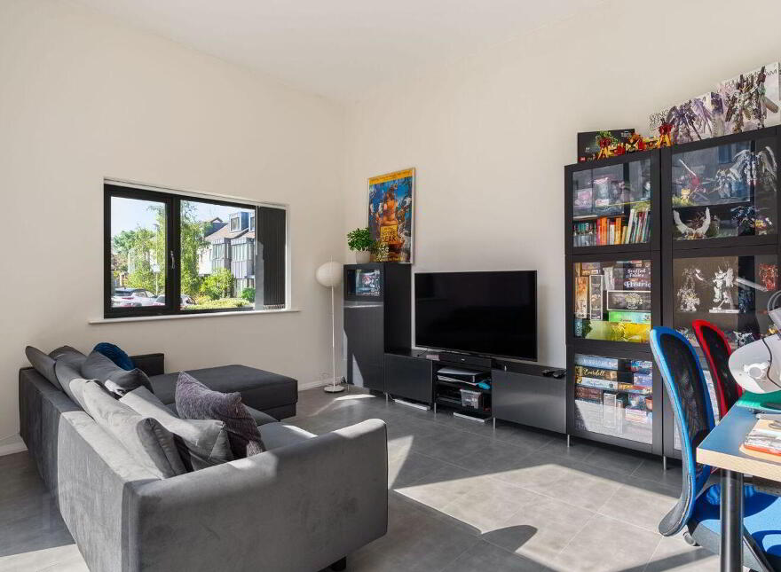91 The Crescent, Carrickmines Manor, Carrickmines, Carrickmines, D18FR63