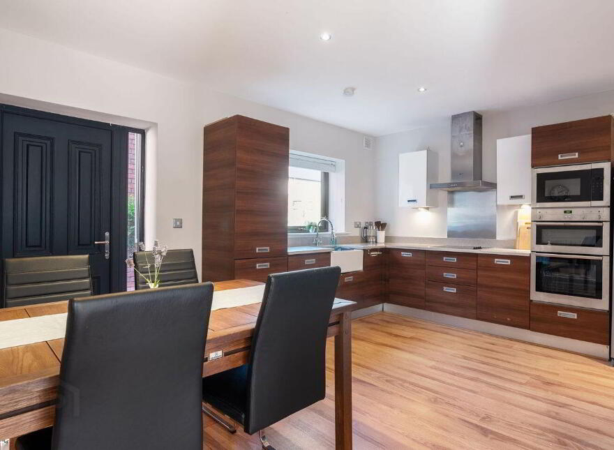 91 The Crescent, Carrickmines Manor, Carrickmines, Carrickmines, D18FR63