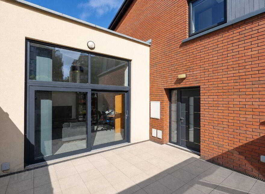 91 The Crescent, Carrickmines Manor, Carrickmines, Carrickmines, D18FR63
