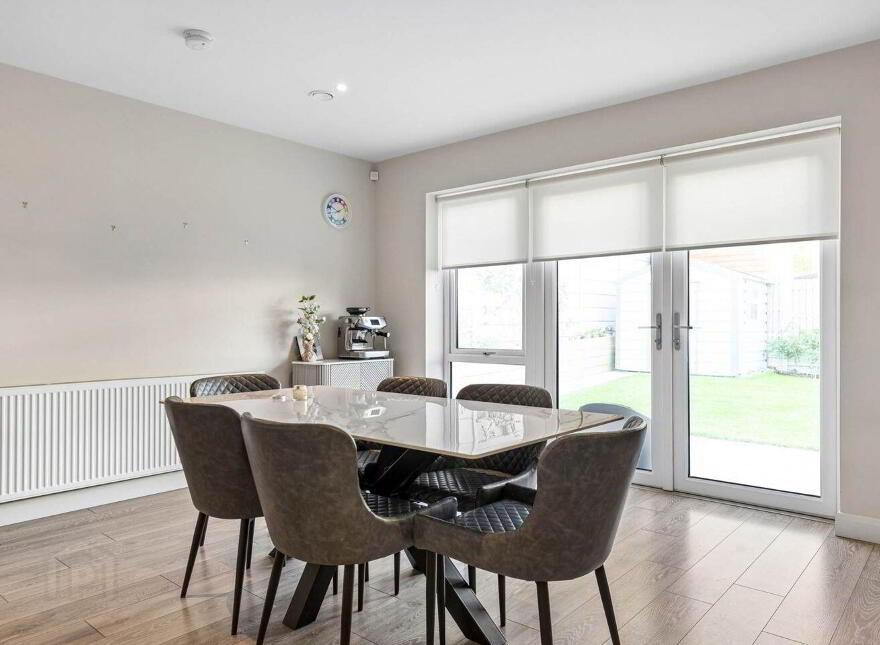 8 Dún Óir Court, Kilternan, Kilternan, D18KD3A