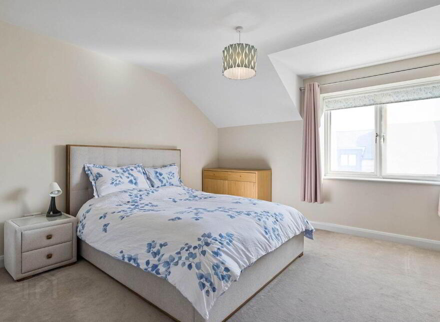 8 Dún Óir Court, Kilternan, Kilternan, D18KD3A