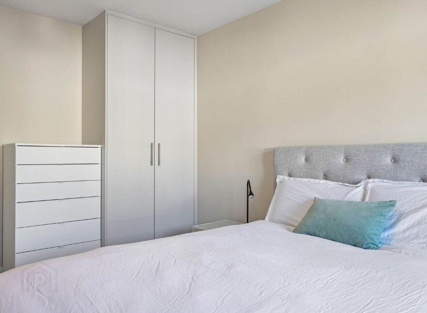 8 Dún Óir Court, Kilternan, Kilternan, D18KD3A