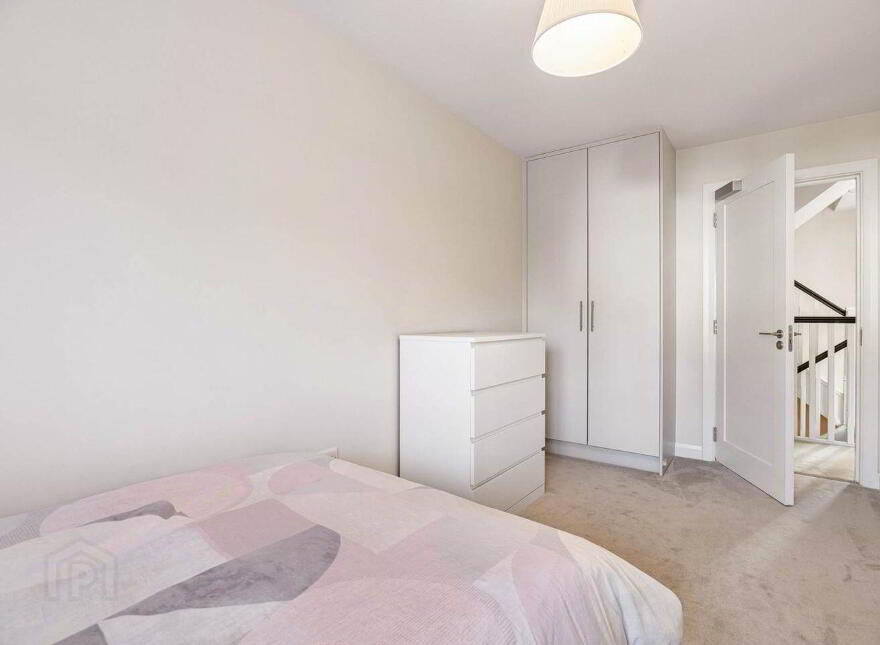 8 Dún Óir Court, Kilternan, Kilternan, D18KD3A