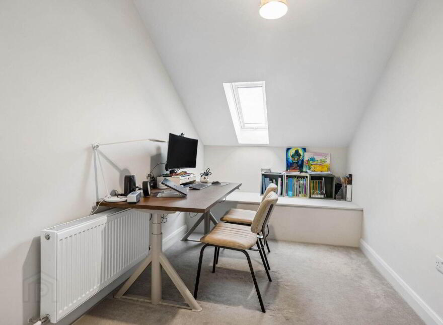 8 Dún Óir Court, Kilternan, Kilternan, D18KD3A