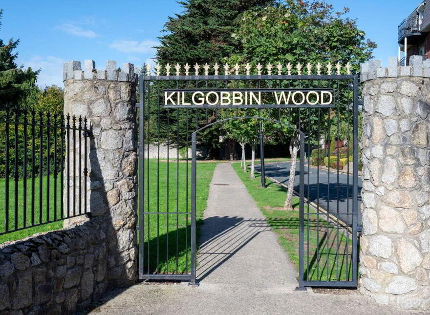 Apartment 90 Kerrymount, Castle Court, Leopardstown, D18N803