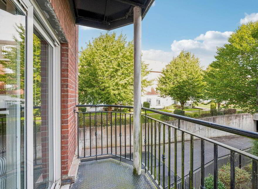 Apartment 90 Kerrymount, Castle Court, Leopardstown, D18N803