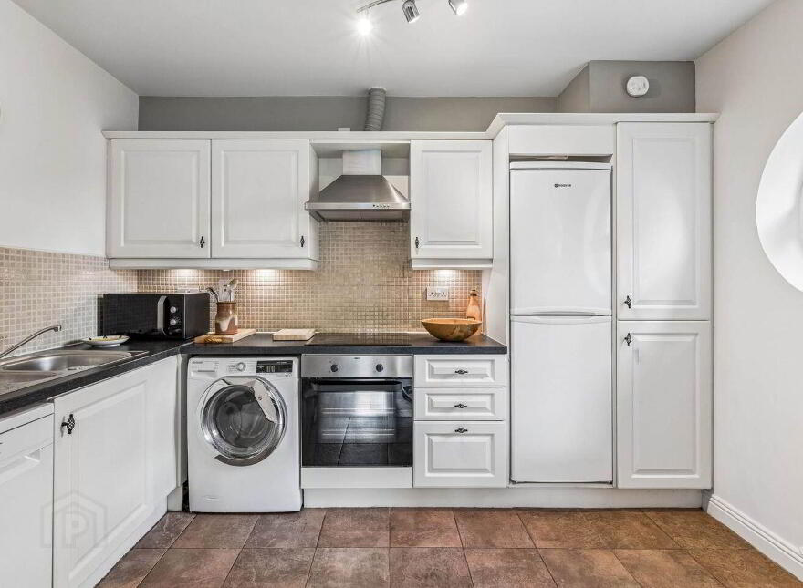 Apartment 90 Kerrymount, Castle Court, Leopardstown, D18N803