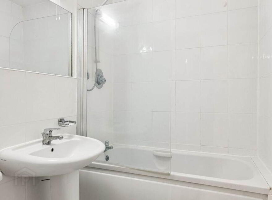 4 Henrietta Hall, 43-45 Bolton Street, Dublin 1, D01H5P2
